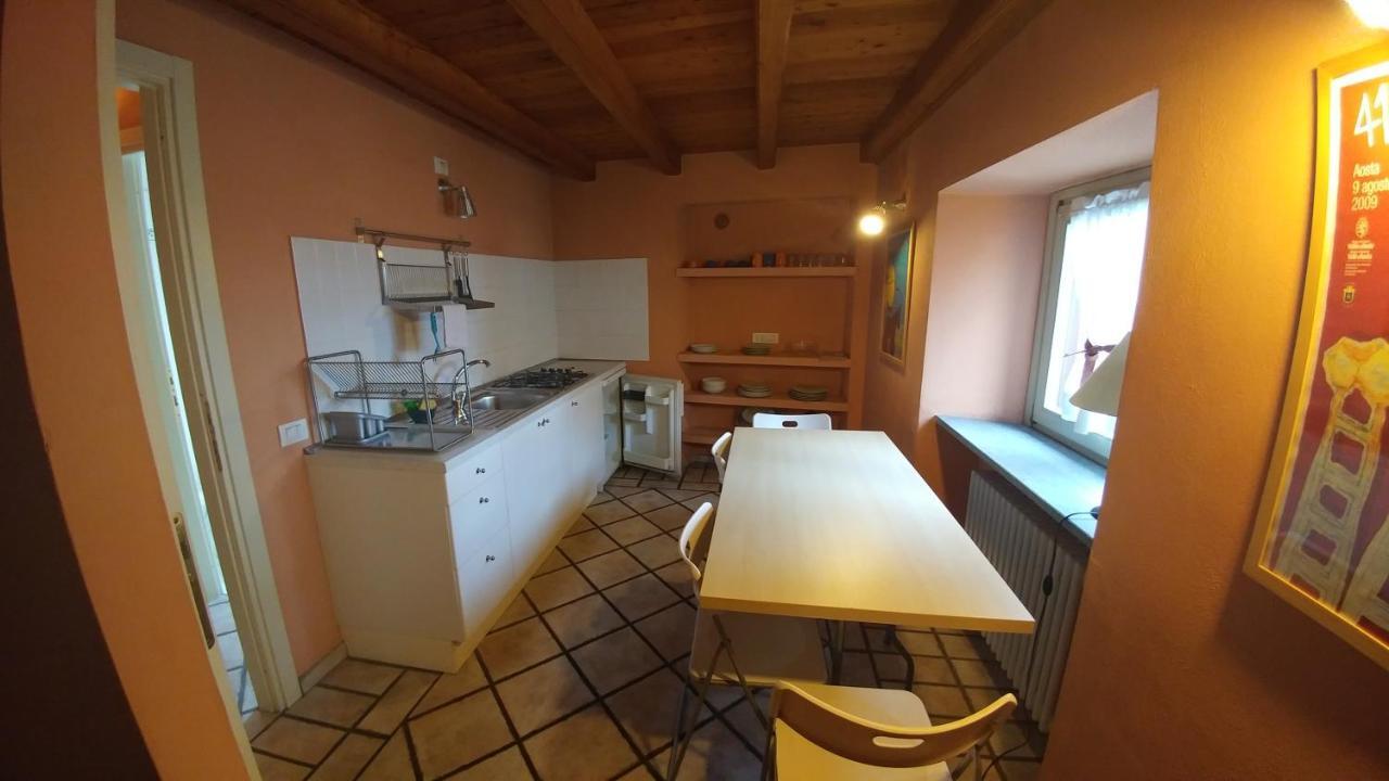 Casa De Giorgis Aparthotel Aosta Exterior photo